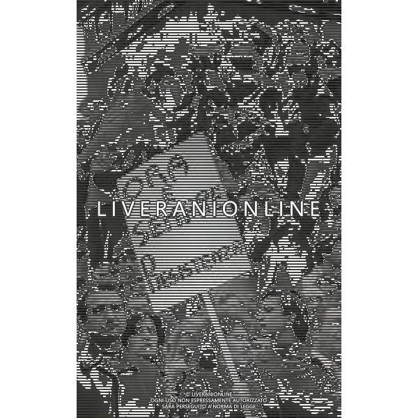 NEG- 1978 MILANO MANIFESTAZIONE PER LA LIBERAZIONE DELL\'ONOREVOLE ALDO MORO RAPITO A ROMA DELLE BRIGATE ROSSE AG ALDO LIVERANI SAS