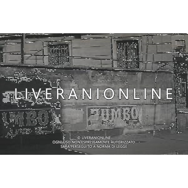NEG-1978 MILANO SCRITTE CONTRO L\'ONOREVOLE ALDO MORO DURANTE IL RAPIMENTO DELLE BRIGATE ROSSE AG ALDO LIVERANI SAS