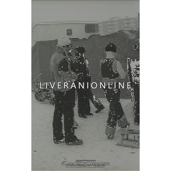 NEG-RETROSPETTIVA RE COSTANTINO II DI GRECIA NELLA FOTO RE CONSTANTINO II DI GRECIA A SAINT MORITZ CON FAMIGLIA SULLA NEVE NELL\'ANNO 1973 AG ALDO LIVERANI SAS