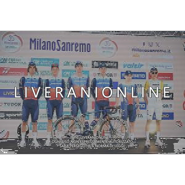 15-03-2024 Presentazione Squadre Milano - Sanremo 2024; 2024, Jayco Alula; Plapp, Lucas; Pavia; ©SIROTTI / AGENZIA ALDO LIVERANI SAS