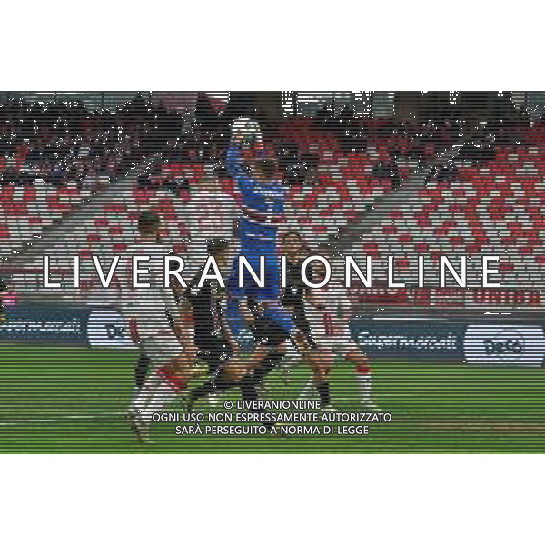 TVEM Filip Stankovic of Sampdoria and Francesco Vicari of SSC Bari during the Italian Serie B match between SSC Bari vs Sampdoria on March 16, 2024 at the San Nicola stadium in Bari, Italy. Photo by Emmanuele Mastrodonato/agenzia Aldo Liverani sas/ AGENZIA ALDO LIVERANI SAS