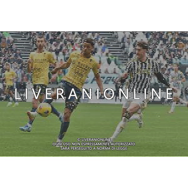 Torino 17.03.2024 Allianz Stadium @Manuela Viganti/Ag. Aldo Liverani sas Juventus vs Genoa Campionato Calcio Serie A TIM 2023/2024 29a giornata Nella foto: DE WINTER KONI-VLAHOVIC DUSAN ©Viganti / AGENZIA ALDO LIVERANI SAS