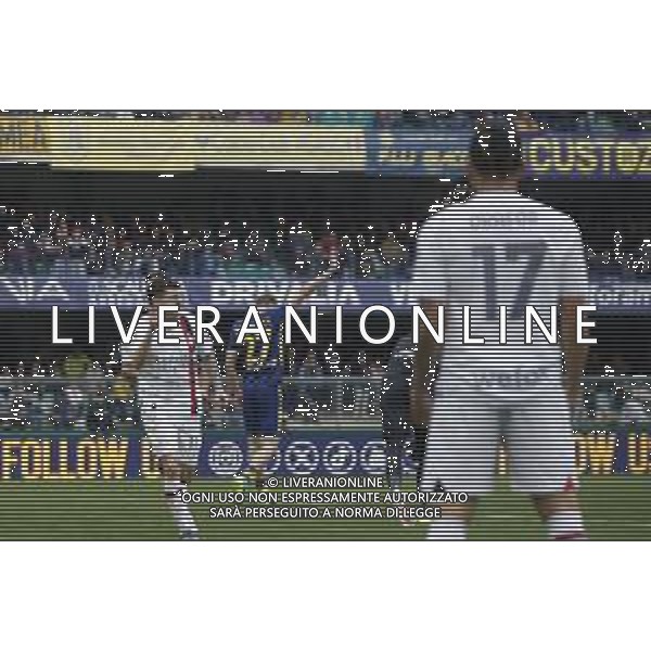 Esultanza dopo gol - Christian Pulisic of AC Milan. celebrates after scoring during Hellas Verona FC vs AC Milan, 29° Serie A Tim 2023-24 game at Marcantonio Bentegodi Stadium in Verona (VR), Italy, on March 17, 2024. (Photo by Davide Casentini)/ AGENZIA ALDO LIVERANI SAS