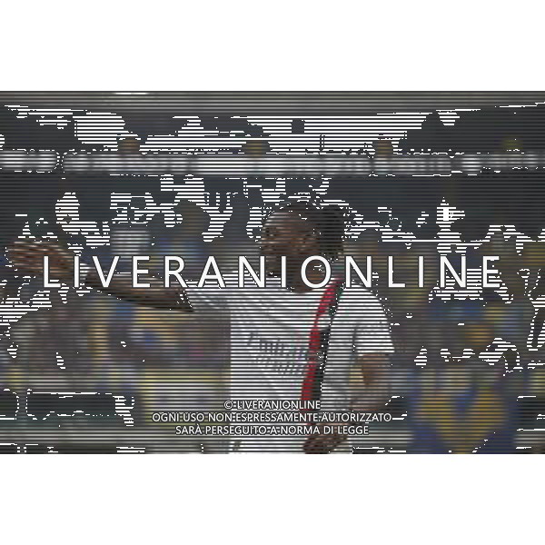Rafael Leao of AC Milan gesturesduring Hellas Verona FC vs AC Milan, 29° Serie A Tim 2023-24 game at Marcantonio Bentegodi Stadium in Verona (VR), Italy, on March 17, 2024. (Photo by Davide Casentini)/ AGENZIA ALDO LIVERANI SAS
