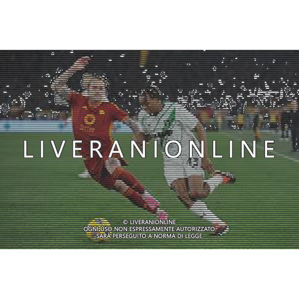 Roma vs Sassuolo - Campionato Serie A TIM - 29 giornata - Stadio Olimpico - Roma 17-03-2024 nella foto Armand Lauriente\' e Rick Karsdorp ©Federico Gaetano / AGENZIA ALDO LIVERANI SAS