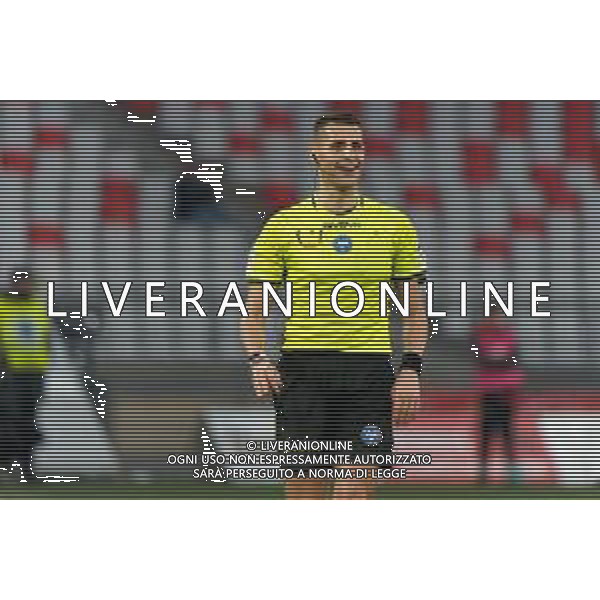 TVEM the referee Daniele Perenzoni of Rovereto during the Italian Serie B match between SSC Bari vs Sampdoria on March 16, 2024 at the San Nicola stadium in Bari, Italy. Photo by Emmanuele Mastrodonato/agenzia Aldo Liverani sas / AGENZIA ALDO LIVERANI SAS