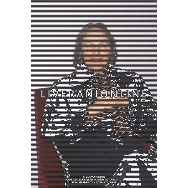 DIAP-RETROSPETTIVA NILDE IOTTI POLITICA NELLA FOTO NILDE IOTTI A MILANO IN VISITA ALLA TRIENNALE NELL\'ANNO 1987 AG ALDO LIVERANI SAS    