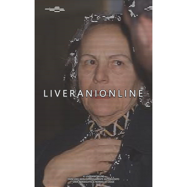 DIAP-RETROSPETTIVA NILDE IOTTI POLITICA NELLA FOTO NILDE IOTTI A MILANO IN VISITA ALLA TRIENNALE NELL\'ANNO 1987 AG ALDO LIVERANI SAS    