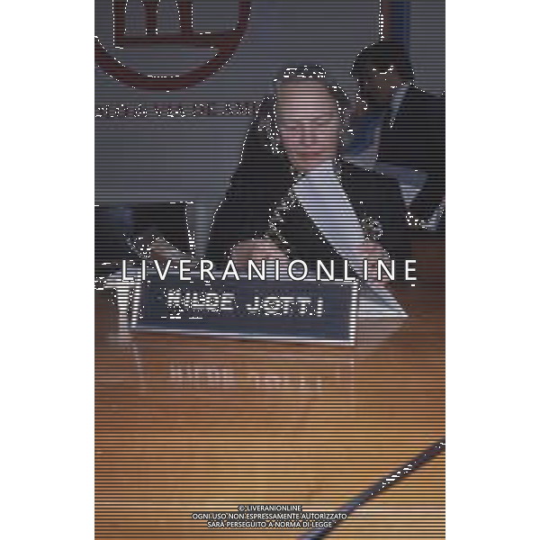 DIAP-RETROSPETTIVA NILDE IOTTI POLITICA NELLA FOTO NILDE IOTTI A MILANO IN VISITA ALLA TRIENNALE NELL\'ANNO 1987 AG ALDO LIVERANI SAS    