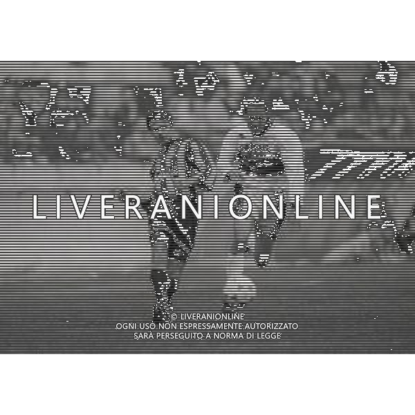NEG-26-03-1994 MILANO-CAMPIONATO DI CALCIO SERIE A INTER-GENOA 1-3 NELLA FOTO ANTONIO PAGANIN E JOHN VAN\'T SHIP AG ALDO LIVERANI SAS