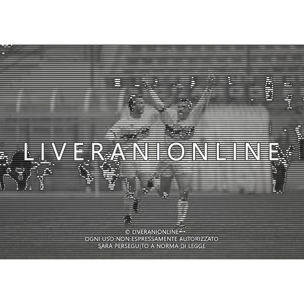 NEG-02-01-1994 MILANO CAMPIONATO DI CALCIO SERIE A INTER-ATALANTA 1-2 NELLA FOTO ESULTANZA DOPO IL GOAL DI OSCAR MAGONI AG ALDO LIVERANI SAS