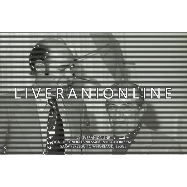 NEG-RETROSPETTIVA CINIO ANGELINI DIRETTORE D\'ORCHESTRA E ARRANGIATORE NELLA FOTO CINICO ANGELINI A SANREMO NELL\'ANNO 1975 AG ALDO LIVERANI SAS
