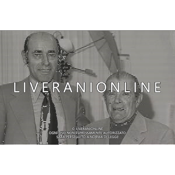 NEG-RETROSPETTIVA CINIO ANGELINI DIRETTORE D\'ORCHESTRA E ARRANGIATORE NELLA FOTO CINICO ANGELINI A SANREMO NELL\'ANNO 1975 AG ALDO LIVERANI SAS