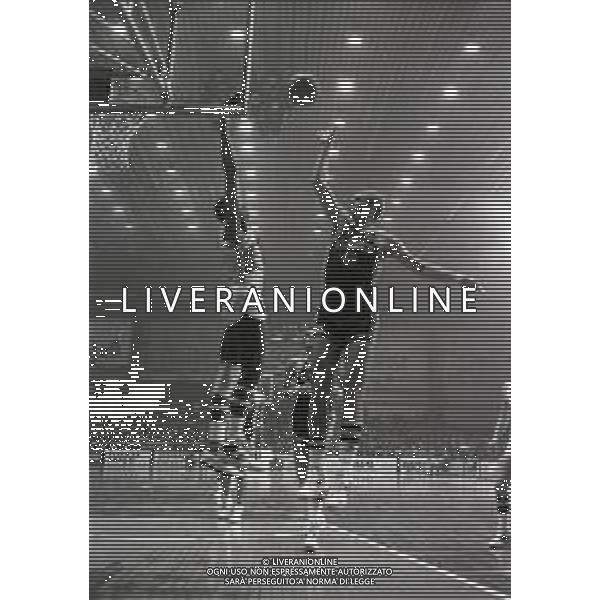 NEG-1980-1981 CANTU\' CAMPIONATO DI BASKET SERIE A1 SQUIBB CANTU\'-TAURISANDA VARESE NELLA FOTO BOB MORSE FOTO ENRICO LIVERANI-AG ALDO LIVERANI SAS