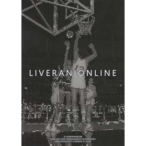 NEG-16/10/1980 - 2a giornata di Coppa dei Campioni, 2a giornata girone D. Sinudyne Bologna - Eczacibasi Istanbul 111-79 NELLA FOTO MARQUINHOS AG ALDO LIVERANI SAS