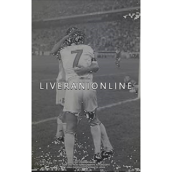 NEG-28-09-1994 MILANO CHAMPIONS LEAGUE MILAN SALISBURGO 3-0 NELLA FOTO ABBRACCI GIOCATORI MILAN DOPO GOAL AG ALDO LIVERANI SAS