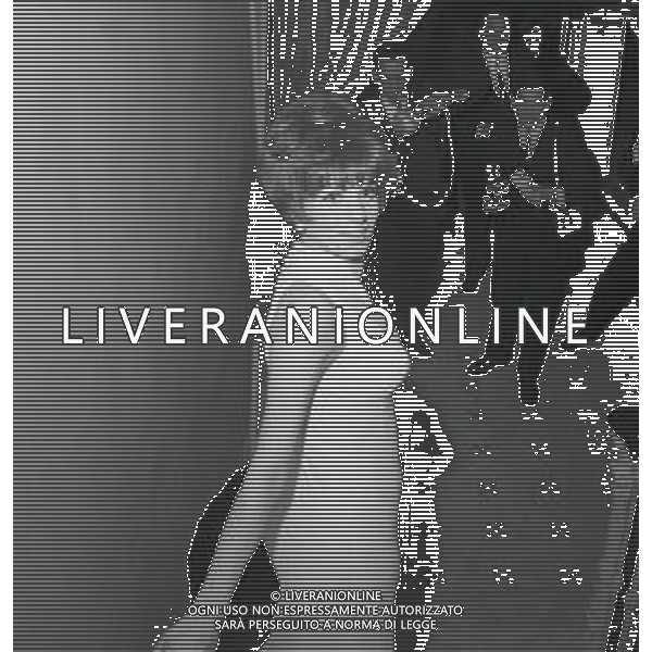 NEG-RETROSPETTIVA IVA ZANICCHI CANTANTE NELLA FOTO IVA ZANICCHI NELL\'ANNO 1966 A SANREMO AG ALDO LIVERANI SAS   
