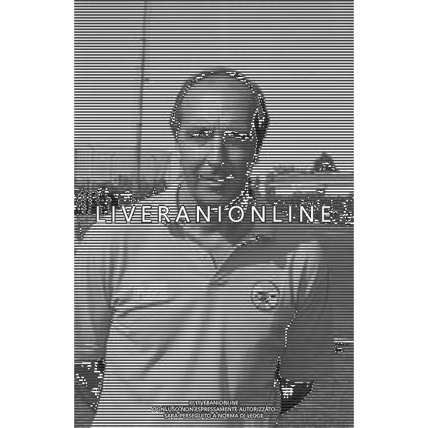 Neg- RETROSPETTIVA GIAN PIERO VENTURA ALLENATORE NELLA FOTO ALLENATORE LECCE CALCIO NELL\'ANNO 1995-1996 AG ALDO LIVERANI SAS