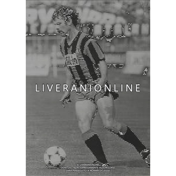 ST-RETROSPETTIVA GIORGIO MAGNOCAVALLO CALCIATORE NELLA FOTO GIORGIO MAGNOCAVALLO CON LA MAGLIA ATALANTA CALCIO AG ALDO LIVERANI SAS