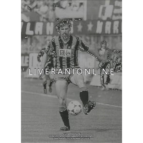 ST-RETROSPETTIVA GIORGIO MAGNOCAVALLO CALCIATORE NELLA FOTO GIORGIO MAGNOCAVALLO CON LA MAGLIA ATALANTA CALCIO AG ALDO LIVERANI SAS
