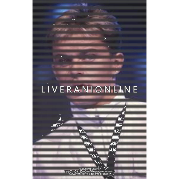 DIAP-RETROSPETTIVA DAN HARROW CANTANTE NELLA FOTO DAN HARROW AG ALDO LIVERANI SAS