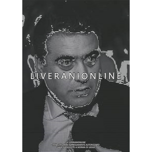 NEG-RETROSPETTIVA LORENZO SAINZ PRESIDENTE REAL MADRD CALCIO NELLA FOTO LORENZO SAINZ A MILANO ALL\'HOTEL PRINCIPE E SAVOIA NELL\'ANNO 1996 AG ALDO LIVERANI SAS