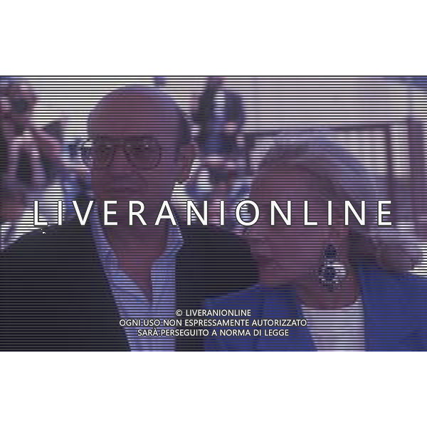 DIAP- RETROSPETTIVA THEO ANGELOPOULOS REGISTA -SCENEGGIATORE E PRODUTTORE CINEMATOGRAFICO NELLA FOTO THEO ANGELOPOULOS CON JEAN MOREAU NELL\'ANNO 1991 A CANNES AG ALDO LIVERANI SAS 