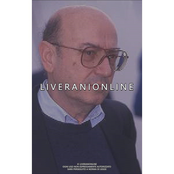 DIAP- RETROSPETTIVA THEO ANGELOPOULOS REGISTA -SCENEGGIATORE E PRODUTTORE CINEMATOGRAFICO NELLA FOTO THEO ANGELOPOULOS NELL\'ANNO 1998 A CANNES AG ALDO LIVERANI SAS  
