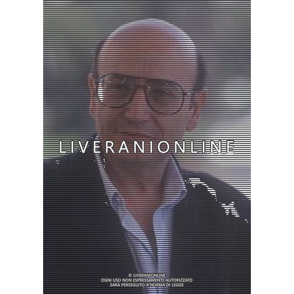 DIAP- RETROSPETTIVA THEO ANGELOPOULOS REGISTA -SCENEGGIATORE E PRODUTTORE CINEMATOGRAFICO NELLA FOTO THEO ANGELOPOULOS NELL\'ANNO 1998 A CANNES AG ALDO LIVERANI SAS  