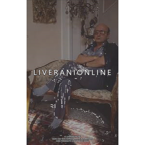 DIAP- RETROSPETTIVA THEO ANGELOPOULOS REGISTA -SCENEGGIATORE E PRODUTTORE CINEMATOGRAFICO  NELLA FOTO THEO ANGELOPOULOS A VENEZIA  NELL\'ANNO 1985 AG ALDO LIVERANI SAS
