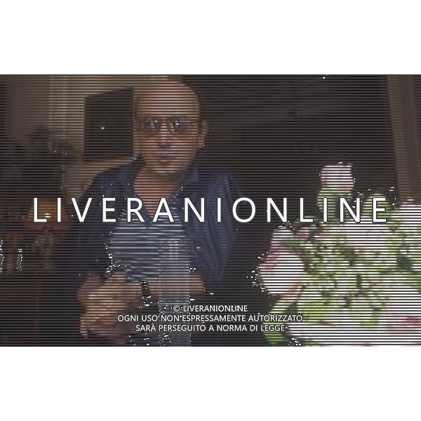 DIAP- RETROSPETTIVA THEO ANGELOPOULOS REGISTA -SCENEGGIATORE E PRODUTTORE CINEMATOGRAFICO  NELLA FOTO THEO ANGELOPOULOS A VENEZIA  NELL\'ANNO 1985 AG ALDO LIVERANI SAS