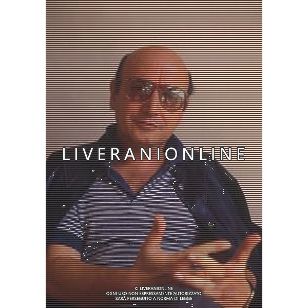 DIAP- RETROSPETTIVA THEO ANGELOPOULOS REGISTA -SCENEGGIATORE E PRODUTTORE CINEMATOGRAFICO  NELLA FOTO THEO ANGELOPOULOS A VENEZIA  NELL\'ANNO 1985 AG ALDO LIVERANI SAS