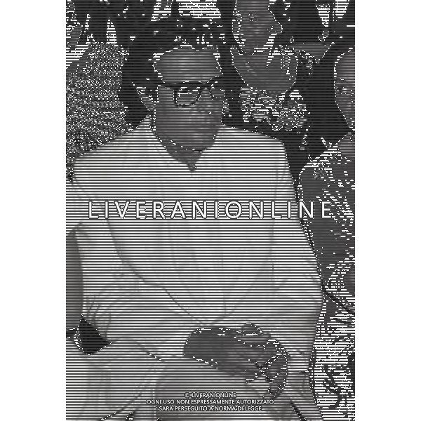 NEG-RETROSPETTIVA MARCELLO MASTROIANNI ATTORE NELLA FOTO MARCELLO MASTROIANNI ALLA BUSSOLA DI VIAREGGIO NELL\'ANNO 1980 AG ALDO LIVERANI SAS