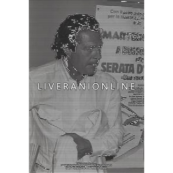 NEG-RETROSPETTIVA MARCELLO MASTROIANNI ATTORE NELLA FOTO MARCELLO MASTROIANNI ALLA BUSSOLA DI VIAREGGIO NELL\'ANNO 1980 AG ALDO LIVERANI SAS