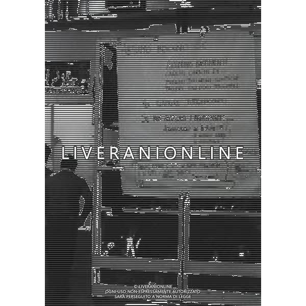 NEG-1978 MILANO CENTRO SOCIALE MACONDO VIA CASTEFIDARDO E SAN MARCO CHIUSO DALLA POLIZIA NELL\'ANNO 1978 AG ALDO LIVERAMNI SAS