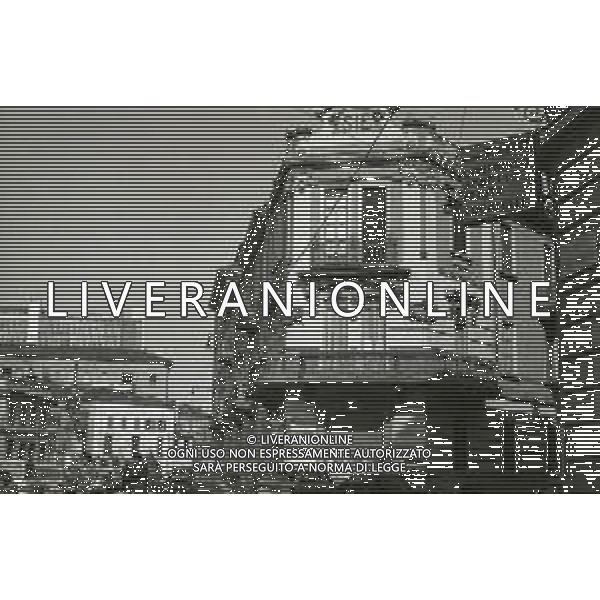 NEG-1978 MILANO CENTRO SOCIALE MACONDO VIA CASTEFIDARDO E SAN MARCO CHIUSO DALLA POLIZIA NELL\'ANNO 1978 AG ALDO LIVERAMNI SAS
