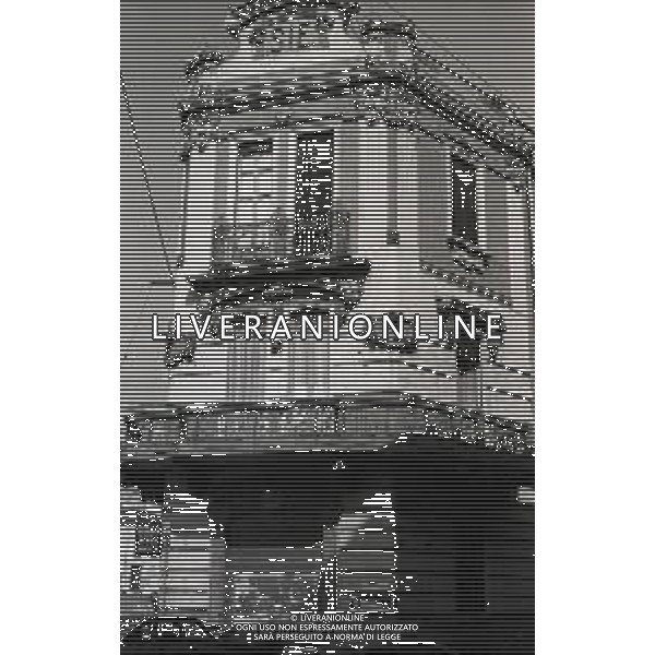 NEG-1978 MILANO CENTRO SOCIALE MACONDO VIA CASTEFIDARDO E SAN MARCO CHIUSO DALLA POLIZIA NELL\'ANNO 1978 AG ALDO LIVERAMNI SAS