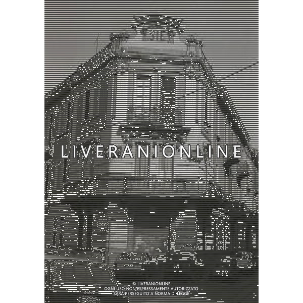NEG-1978 MILANO CENTRO SOCIALE MACONDO VIA CASTEFIDARDO E SAN MARCO CHIUSO DALLA POLIZIA NELL\'ANNO 1978 AG ALDO LIVERAMNI SAS