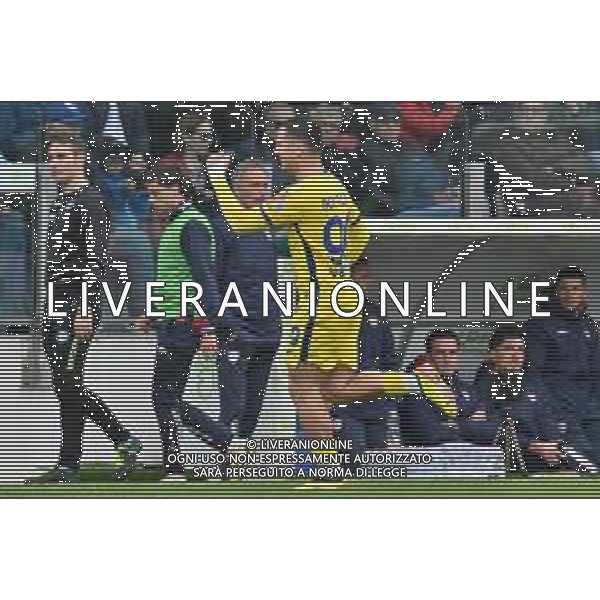 1-4-2024. Cagliari calcio-U.S. Hellas Verona F.C. 30° giornata campionato calcio italiano Serie A 2023/2024, stadio Unipol Domus Cagliari. Foto Salvatore Moi/Agenzia Aldo Liverani s.as. Nella foto: Gol ed esultanza del Verona, in trasferta contro Cagliari, nello stadio Unipol Domus di Cagliari. Segna: Federico Bonazzoli Hellas Verona ©MOI SALVATORE / AGENZIA ALDO LIVERANI SAS