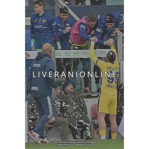 1-4-2024. Cagliari calcio-U.S. Hellas Verona F.C. 30° giornata campionato calcio italiano Serie A 2023/2024, stadio Unipol Domus Cagliari. Foto Salvatore Moi/Agenzia Aldo Liverani s.as. Nella foto: Gol ed esultanza del Verona, in trasferta contro Cagliari, nello stadio Unipol Domus di Cagliari. Segna: Federico Bonazzoli Hellas Verona ©MOI SALVATORE / AGENZIA ALDO LIVERANI SAS
