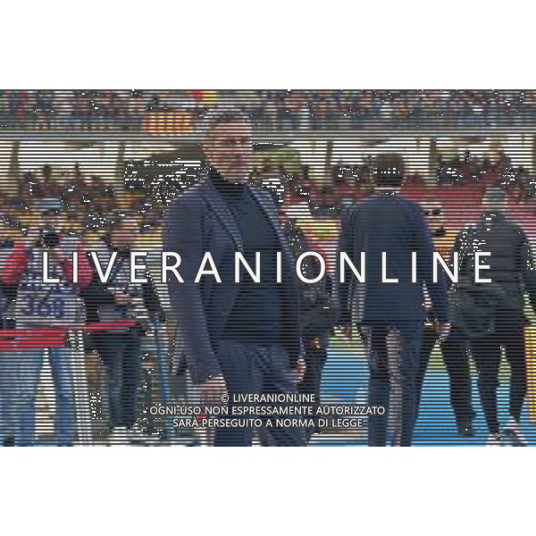 TVEM coach Luca Gotti of US Lecce during the Italian soccer Serie A match US Lecce vs AS Roma on April 1, 2024 at Via del Mare Stadium in Lecce, Italy. Photo Emmanuele Mastrodonato/agenzia Liverani