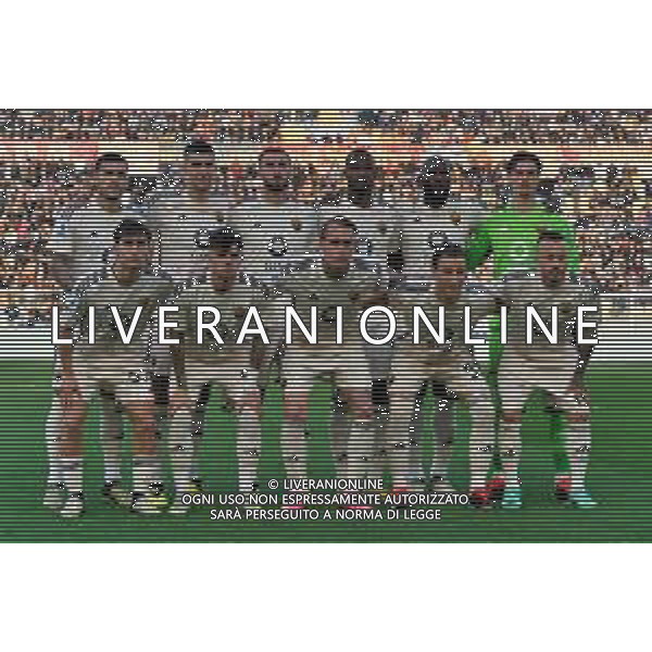 TVEM AS Roma team line up during the Italian soccer Serie A match US Lecce vs AS Roma on April 1, 2024 at Via del Mare Stadium in Lecce, Italy. Photo Emmanuele Mastrodonato/agenzia Liverani