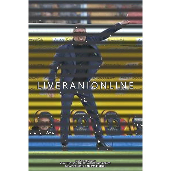 TVEM coach Luca Gotti of US Lecce during the Italian soccer Serie A match US Lecce vs AS Roma on April 1, 2024 at Via del Mare Stadium in Lecce, Italy. Photo Emmanuele Mastrodonato/agenzia Liverani