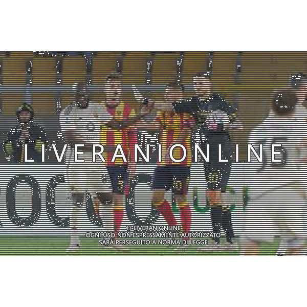 TVEM Wladimiro Falcone of US Lecce and Romelu Lukaku of AS Roma during the Italian soccer Serie A match US Lecce vs AS Roma on April 1, 2024 at Via del Mare Stadium in Lecce, Italy. Photo Emmanuele Mastrodonato/agenzia Liverani