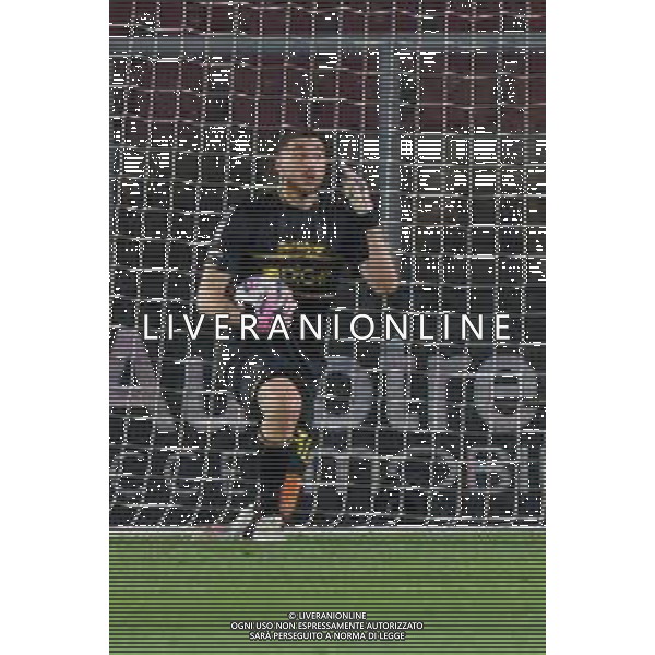 TVEM Wladimiro Falcone of US Lecce during the Italian soccer Serie A match US Lecce vs AS Roma on April 1, 2024 at Via del Mare Stadium in Lecce, Italy. Photo Emmanuele Mastrodonato/agenzia Liverani