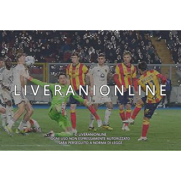 TVEM Nicola Sansone of US Lecce and Mile Svilar of AS Roma during the Italian soccer Serie A match US Lecce vs AS Roma on April 1, 2024 at Via del Mare Stadium in Lecce, Italy. Photo Emmanuele Mastrodonato/agenzia Liverani