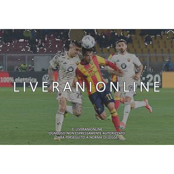 TVEM Nicola Sansone of US Lecce in action against Gianluca Mancini of AS Roma during the Italian soccer Serie A match US Lecce vs AS Roma on April 1, 2024 at Via del Mare Stadium in Lecce, Italy. Photo Emmanuele Mastrodonato/agenzia Liverani