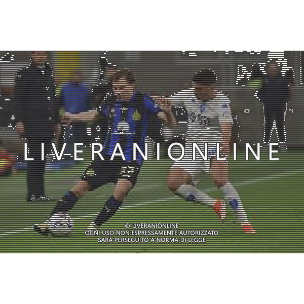 Inter vs Empoli nella foto Nicolo\' Barella (Inter) e Nicolo\' Cambiaghi (Empoli) Milano 01-04-2024 Stadio Giuseppe Meazza - San Siro Campionato Serie A TIM - 30a giornata foto Roberto Garavaglia/Agenzia Aldo Liverani sas/ AGENZIA ALDO LIVERANI SAS