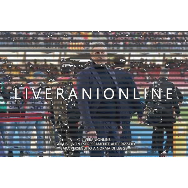 TVEM coach Luca Gotti of US Lecce during the Italian soccer Serie A match US Lecce vs AS Roma on April 1, 2024 at Via del Mare Stadium in Lecce, Italy. Photo Emmanuele Mastrodonato/agenzia Liverani/ AGENZIA ALDO LIVERANI SAS