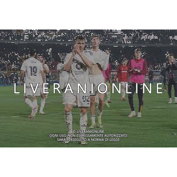 TVEM Stephan El Shaarawy of AS Roma applauds fans during the Italian soccer Serie A match US Lecce vs AS Roma on April 1, 2024 at Via del Mare Stadium in Lecce, Italy. Photo Emmanuele Mastrodonato/agenzia Liverani/ AGENZIA ALDO LIVERANI SAS